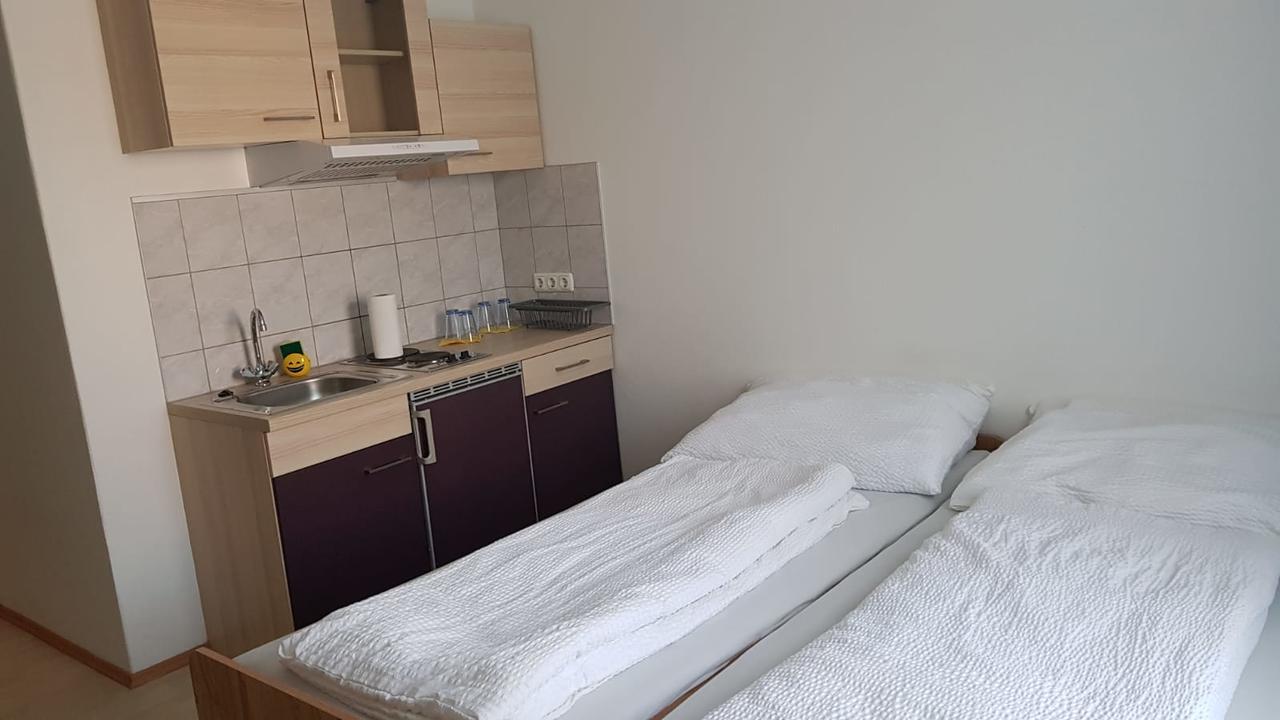 Pop'S Rooms - Transilvania Boheimkirchen Eksteriør bilde